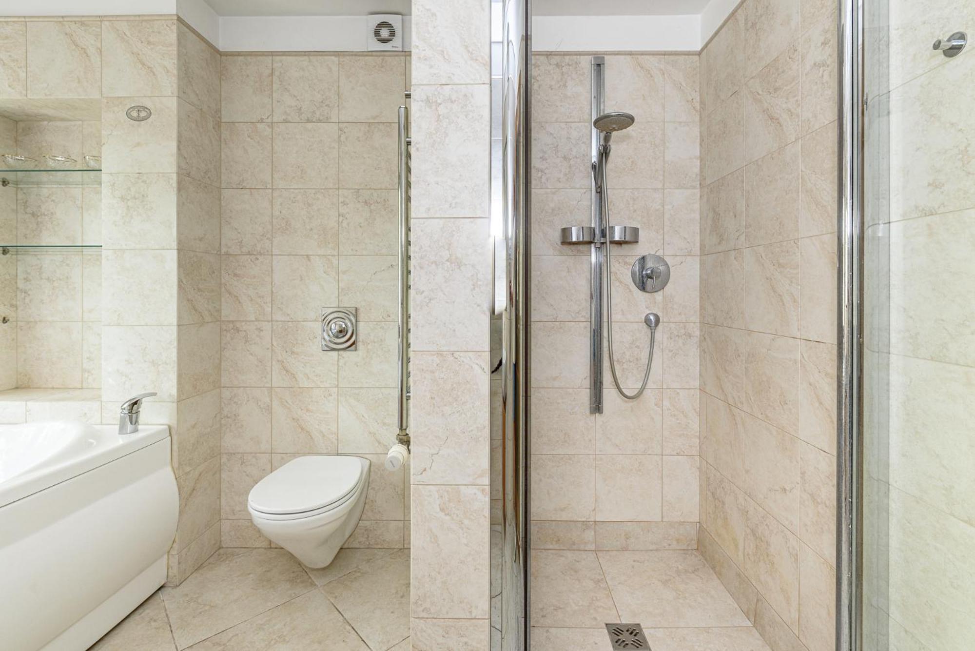 Jacuzzi Apartments X Free Parking X Self Check-In 24X7 By H&H Vilnius Exterior photo